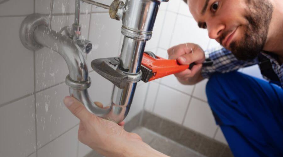 Professional clogged toilet repair services in USA